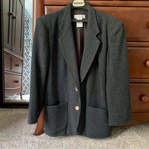 Ladies’ gray woolen jacket